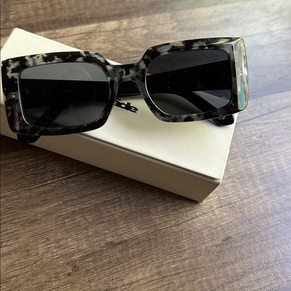 Szade Sunglasses - Picture 6 of 7